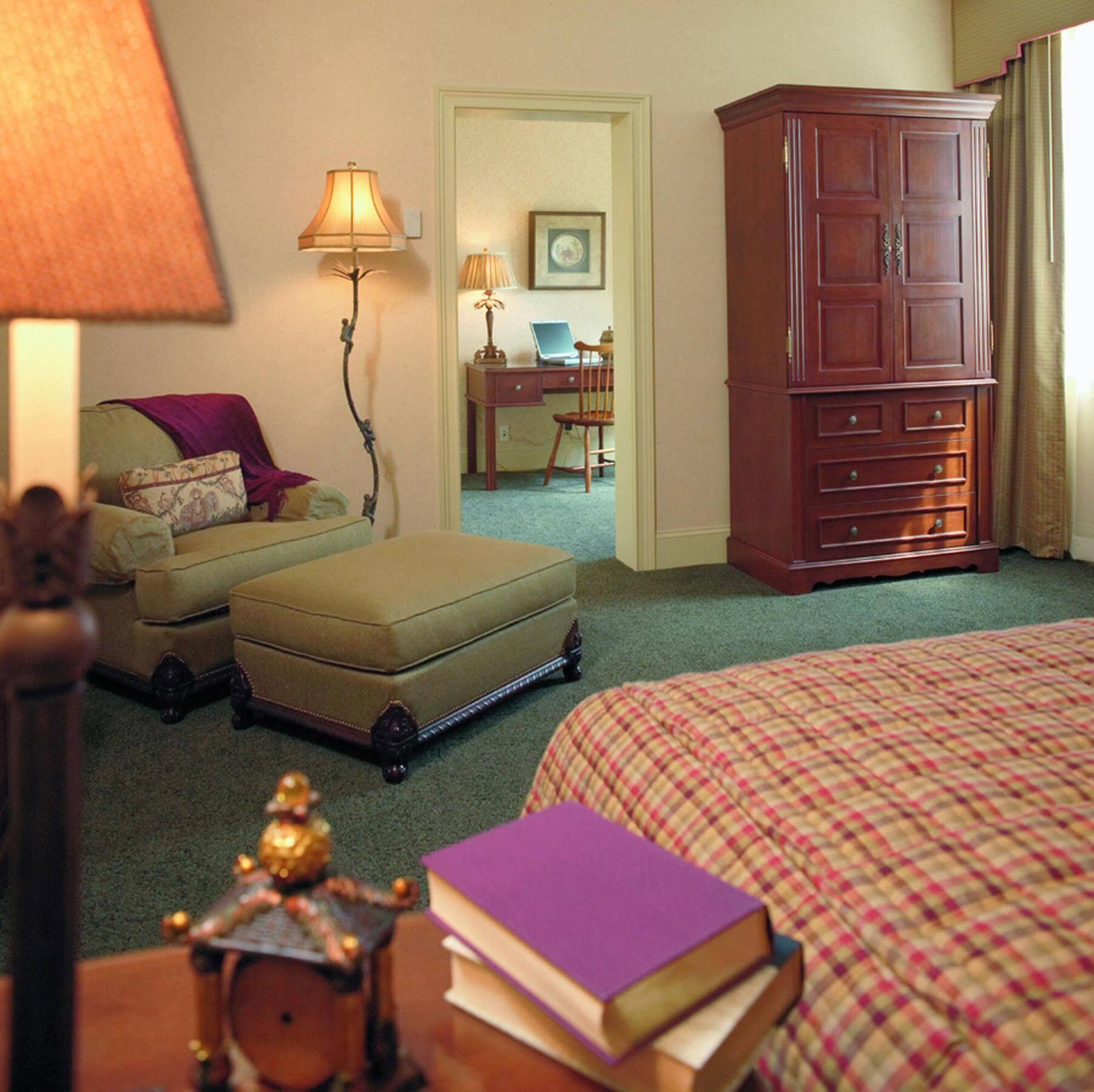 Collegian Hotel & Suites, Trademark Collection By Wyndham Syracuse Exterior photo